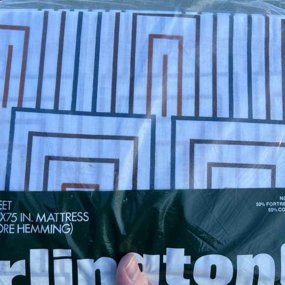 Burlington House Vintage Twin Flat Sheet Geometric Lines No Iron Muslin - Picture 3 of 8